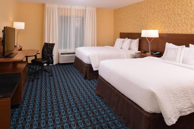 Fairfield Inn & Suites Fremont 4