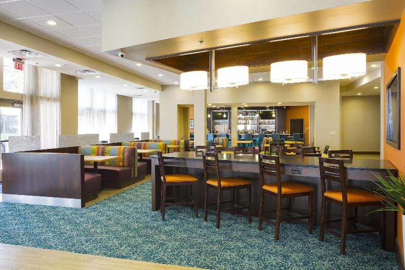 Fairfield Inn & Suites Savannah Downtown 4