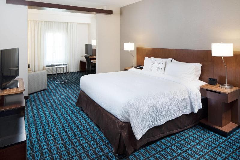 Fairfield Inn & Suites Savannah Downtown 5