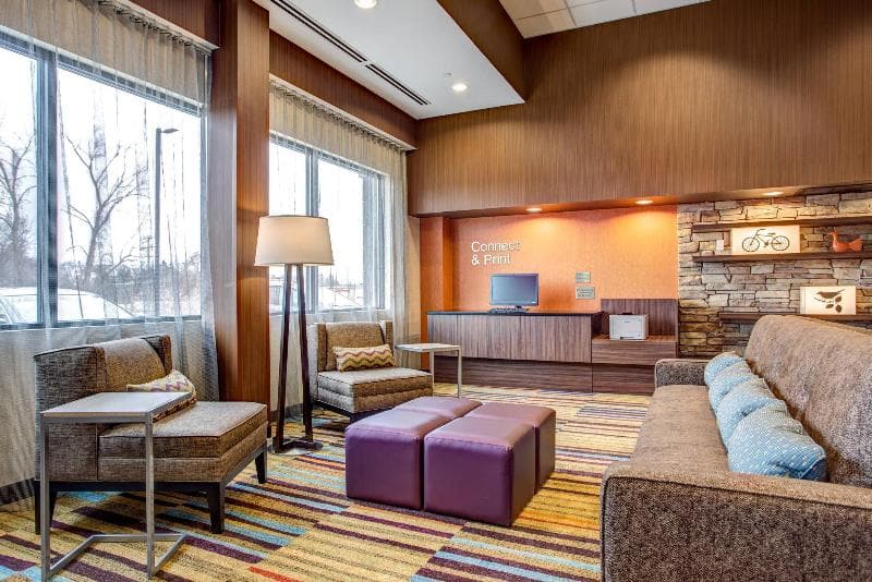 Fairfield Inn & Suites Springfield Holyoke photo 1