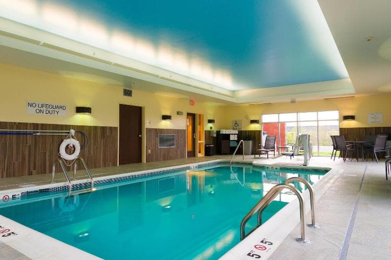 Fairfield Inn & Suites Dickson 2