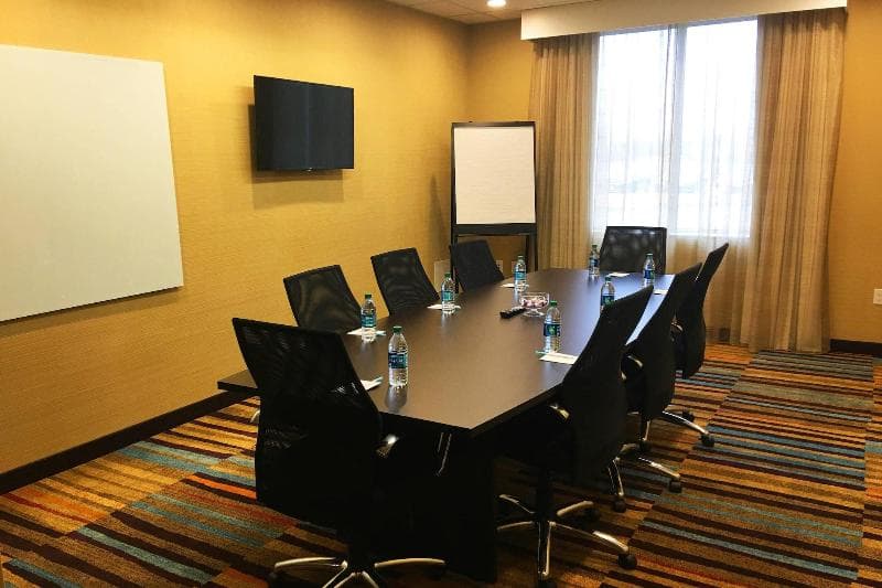 Fairfield Inn & Suites Cambridge 1
