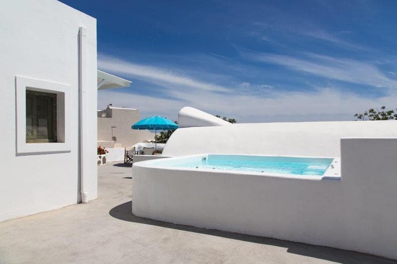 Ayoba Santorini 4