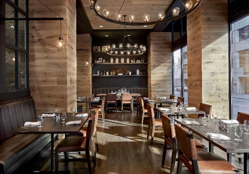 Hotel Phillips Kansas City, Curio Collection by Hilton 4