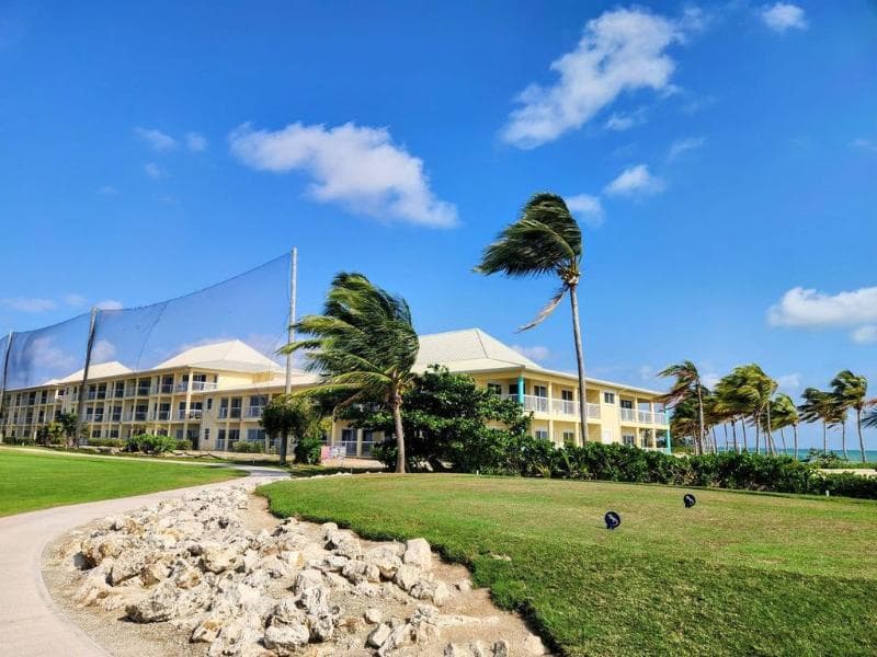 Grand Caymanian Resort & Suites 4