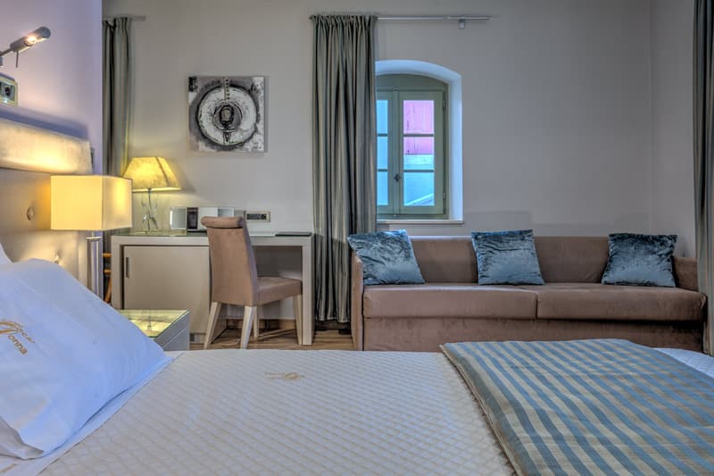 Fiscardonna Luxury Suites 5