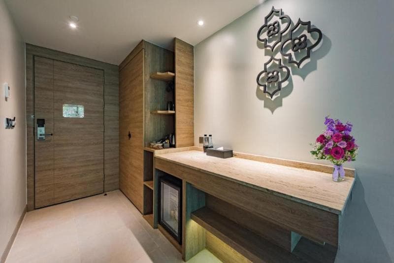 Mai House Patong Hill 3