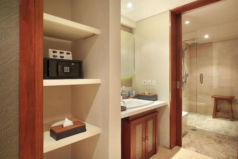 The Bandha Hotel & Suites photo 1