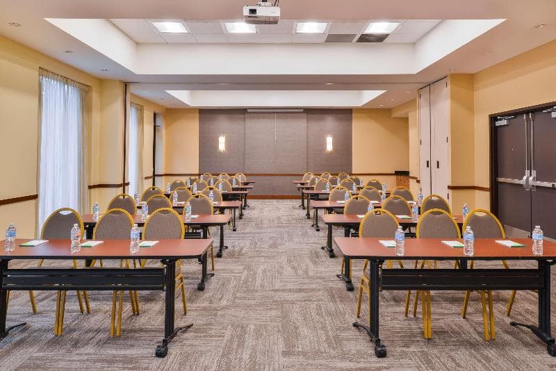 Hyatt Place Herndon Dulles Arpt E photo 1