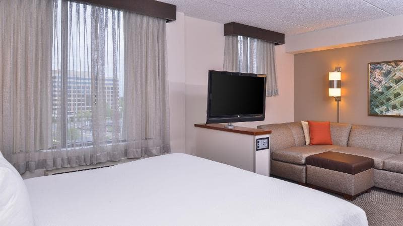 Hyatt Place Herndon Dulles Arpt E 5