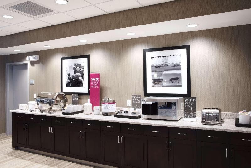 Hampton Inn & Suites Des Moines/Urbandale 3