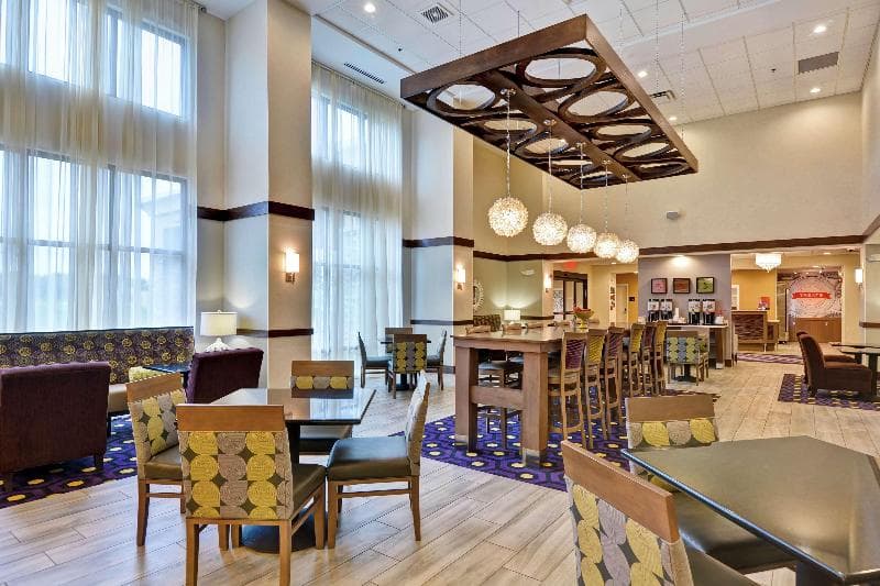 Hampton Inn & Suites Ashland 5