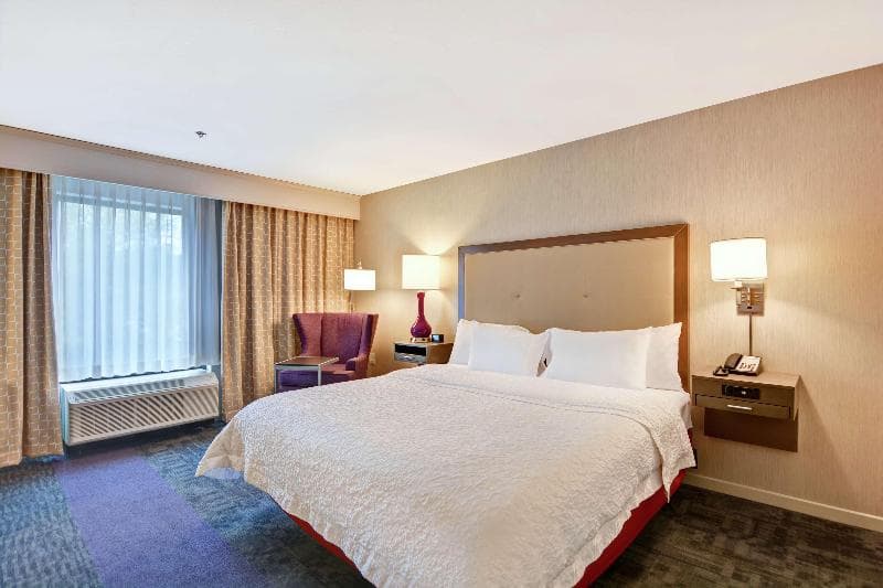 Hampton Inn & Suites Ashland 4