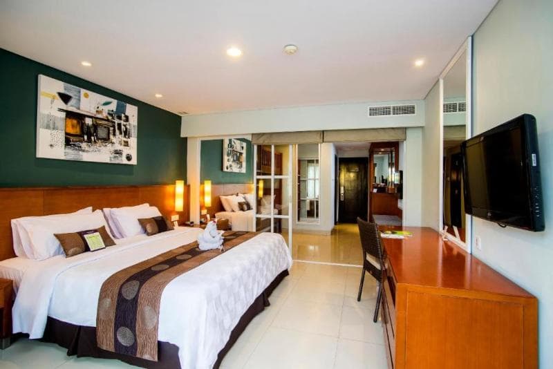The Crystal Luxury Bay Resort 3