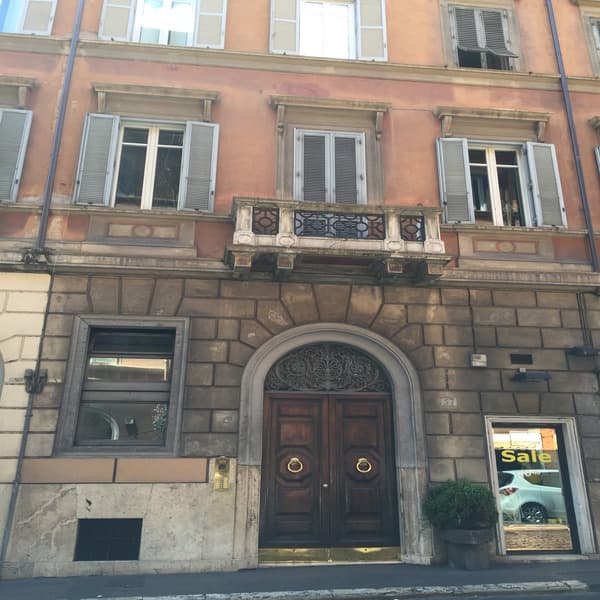 Qt Suites Roma main