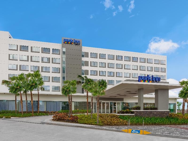 Park Inn By Radisson Clark 4