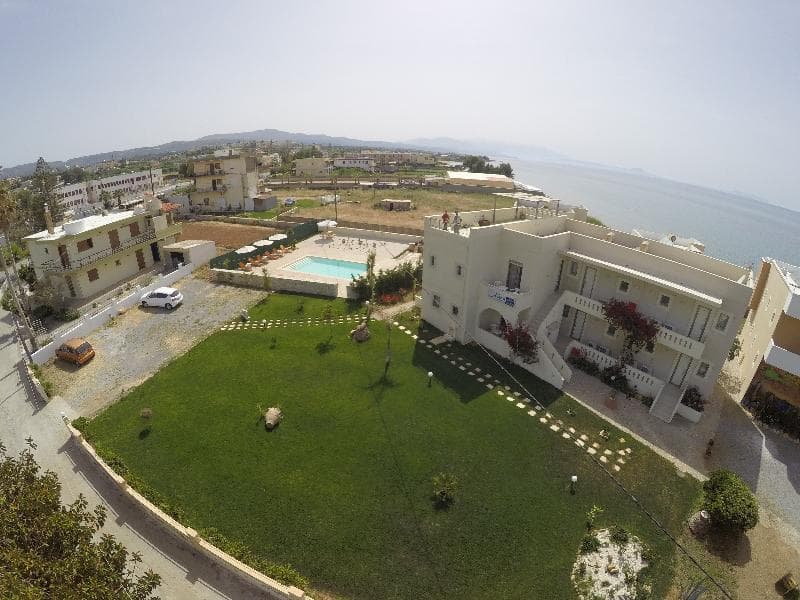 Almyra Apartments 4