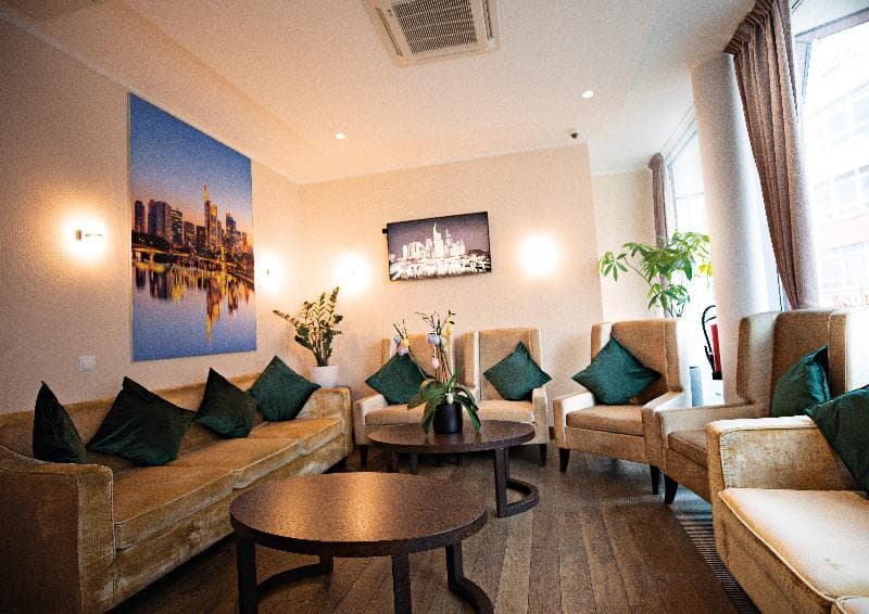 Skyline Hotel 4