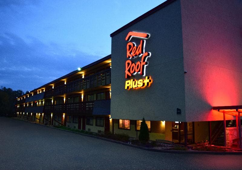 Red Roof Plus+ Pittsburgh East - Monroeville 2