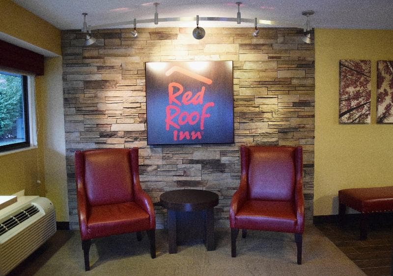 Red Roof Inn Buffalo - Niagara Airport 3