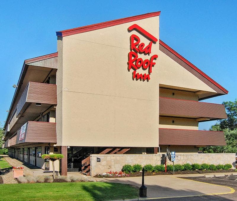 Red Roof Inn Toledo - University 4