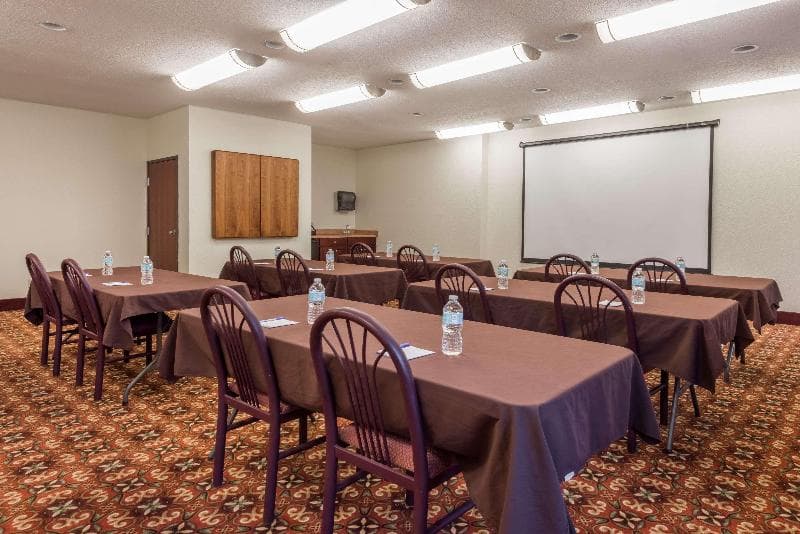 Baymont Inn And Suites Highland main