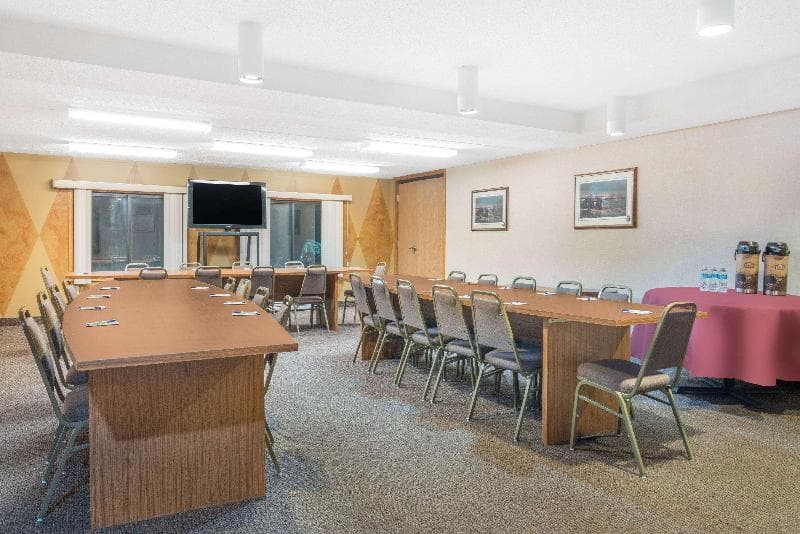 Baymont By Wyndham Kasson Rochester Area photo 1