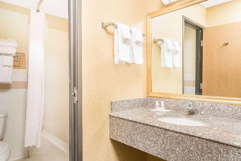 Baymont By Wyndham Kasson Rochester Area 3