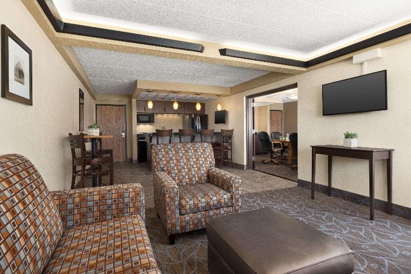 Baymont By Wyndham Owatonna 2