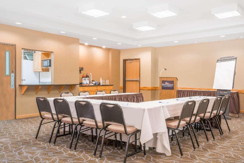 Baymont By Wyndham Owatonna photo 1