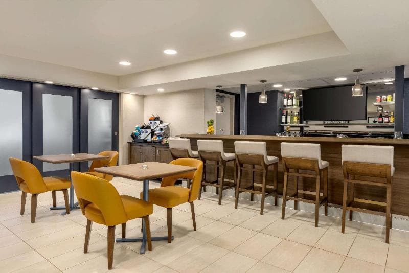 Baymont By Wyndham Owatonna 4