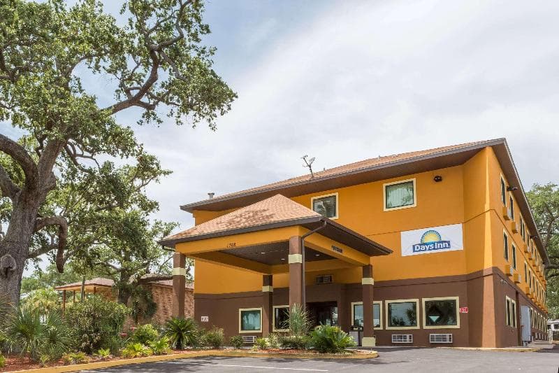 Days Inn By Wyndham Biloxi Beach 5