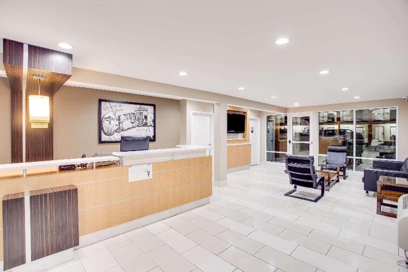 Super 8 By Wyndham Dalton 4