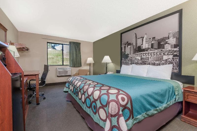 Super 8 by Wyndham Maysville 3