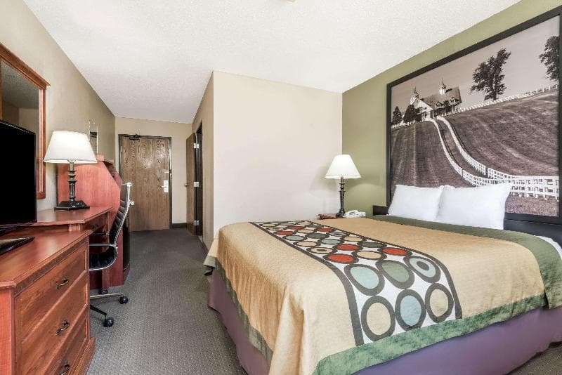 Super 8 by Wyndham Maysville 4