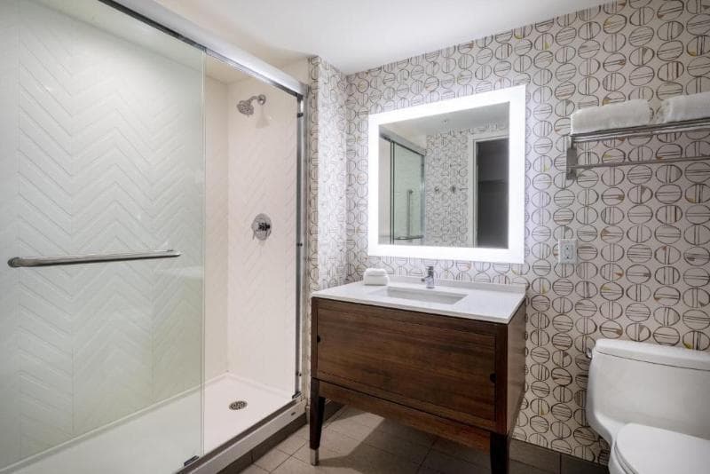 Holiday Inn Long Island - ISLIP Arpt East 4
