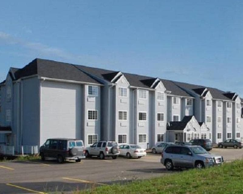 Knights Inn & Suites St Clairesville photo 1