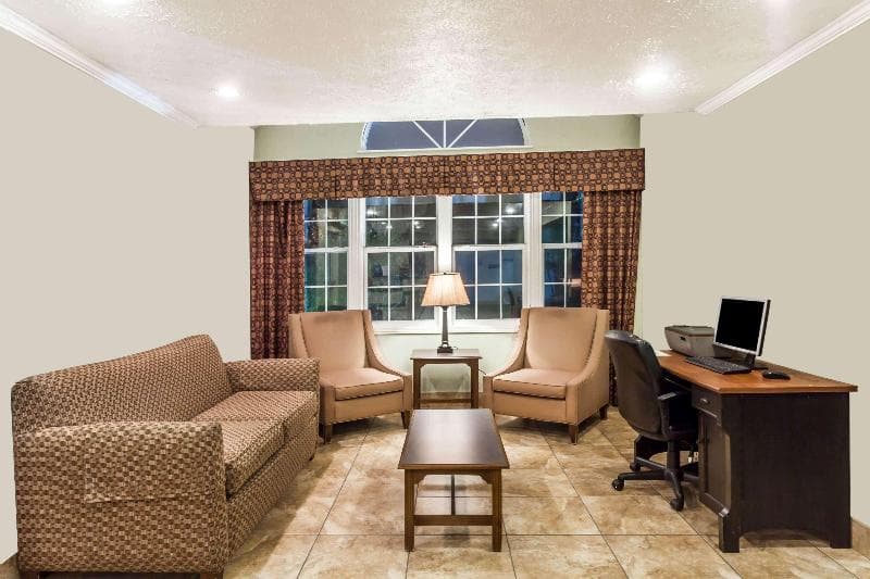 Microtel Inn & Suites by Wyndham Wilson 5