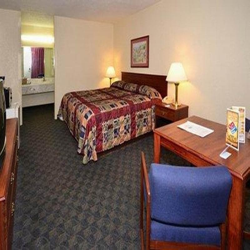 Travelodge By Wyndham Harriman 4