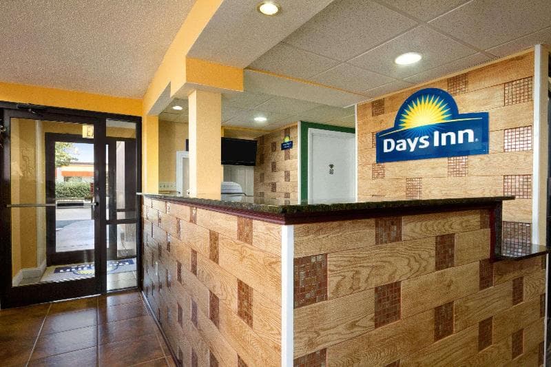 Days Inn & Suites Duncan/Spartanburg 3