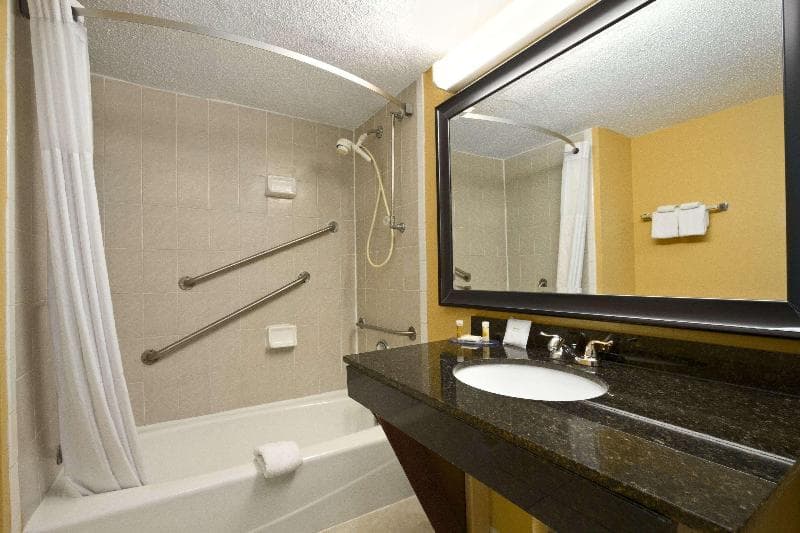 Days Inn & Suites Duncan/Spartanburg photo 1