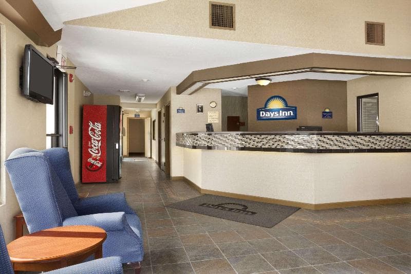 Days Inn by Wyndham Middletown 3