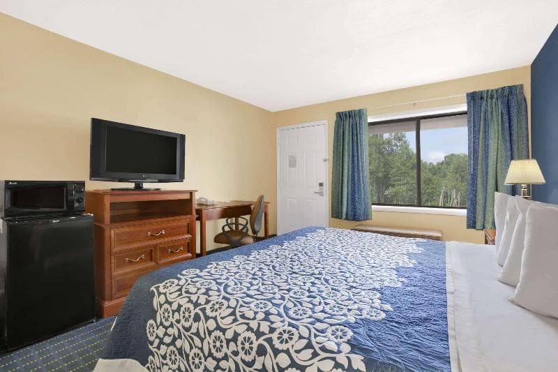 Days Inn by Wyndham Middletown photo 1