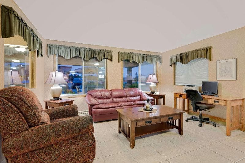 Days Inn by Wyndham International Falls photo 1