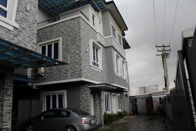 Crownedge Hotels 3
