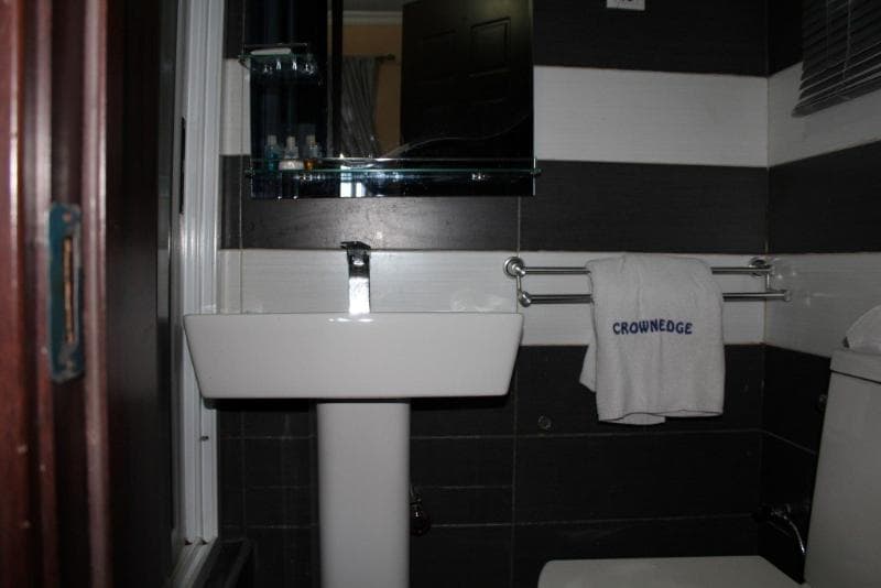 Crownedge Hotels 5