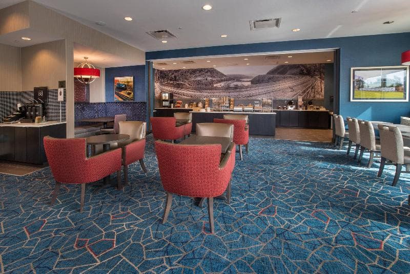 Fairfield Inn & Suites Altoona 5