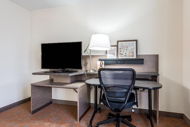 Fairfield Inn & Suites St. Joseph Stevensville 4
