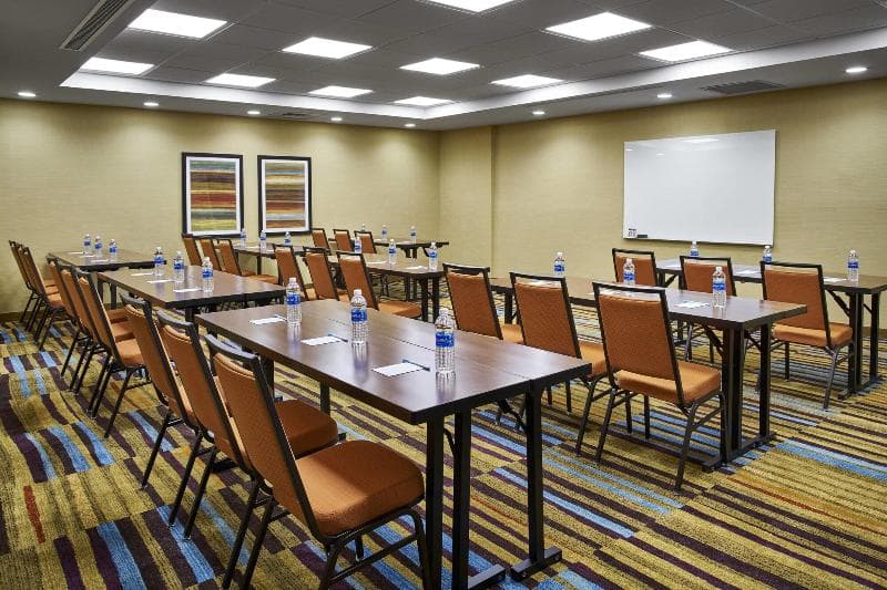 Fairfield Inn & Suites Alexandria photo 1