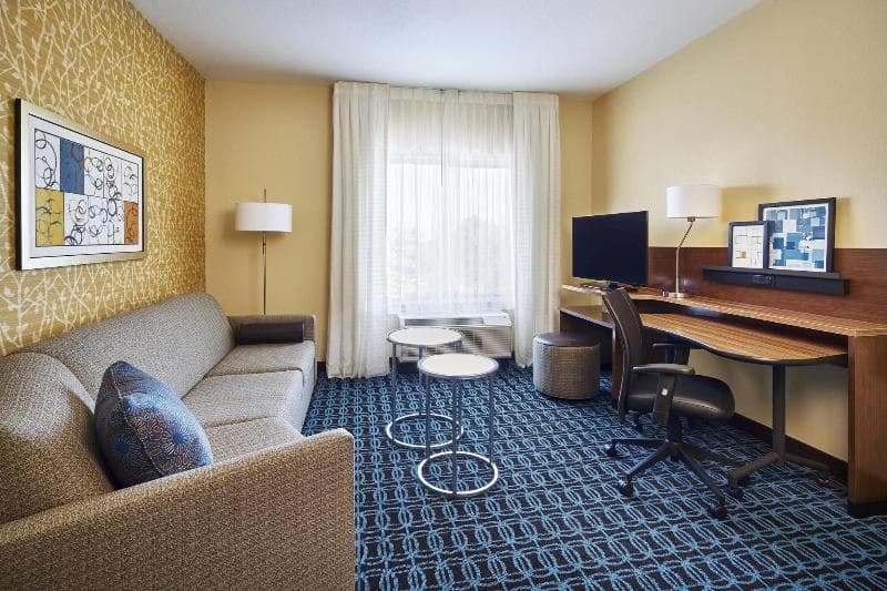 Fairfield Inn & Suites Alexandria 4